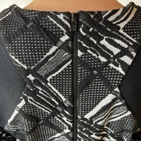 Cato Black Print Textured Knit Midi Dress Size 10 - Picture 9 of 11